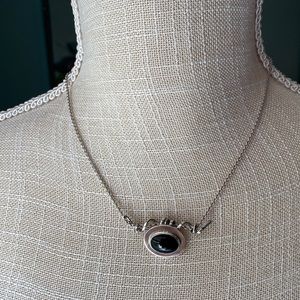 sterling silver pendant w/black onyx stone & chain